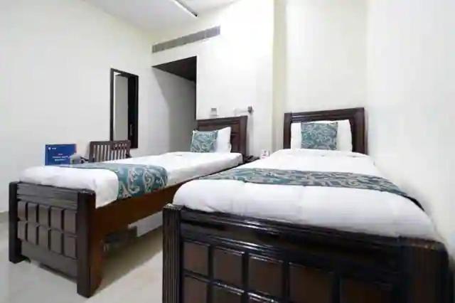 Skyotel Hotels & Banquets Vijayawada Exterior photo