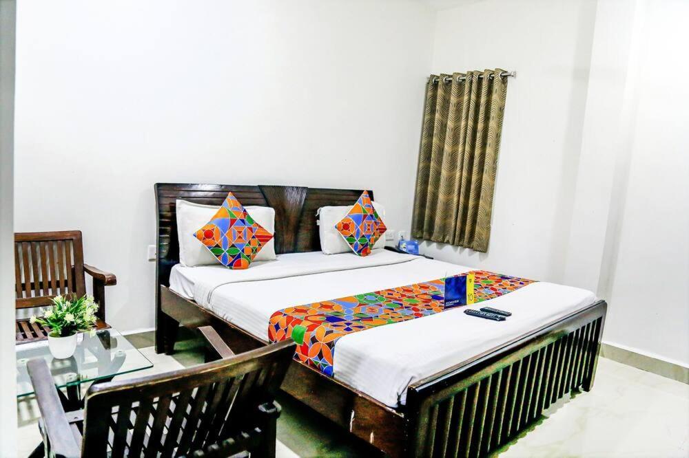 Skyotel Hotels & Banquets Vijayawada Exterior photo